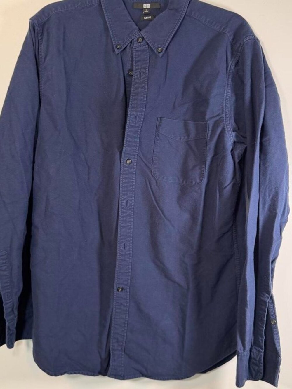Navy blue UNIQLO slim fit button-up shirt in size L